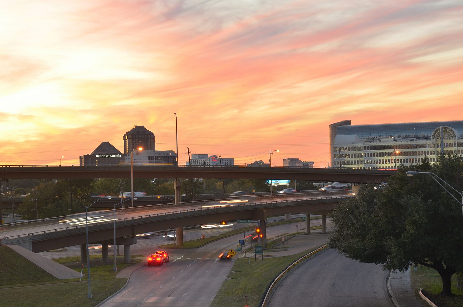 Best Dallas Experiences for Couples on a First Trip