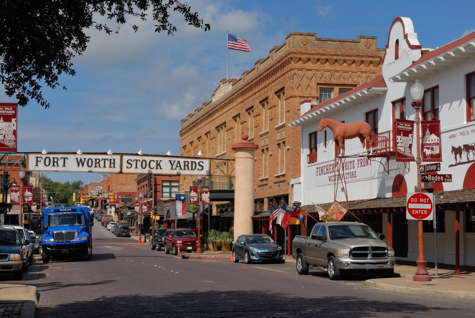 Best Day Trips from Dallas: Complete North Texas Road-Trip Guide